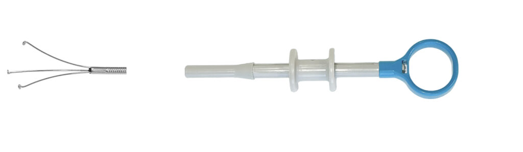 Зажим с трехзубым захватом петлеобразный