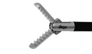 Зажим ложкообразный